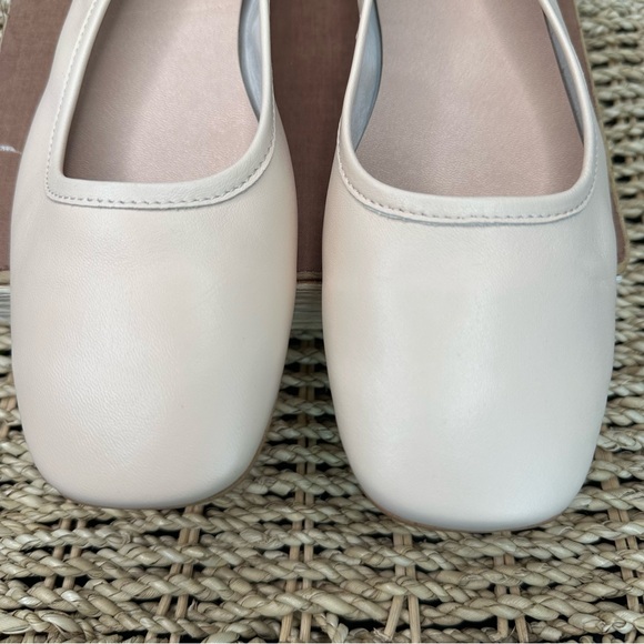 Pilcro Soft Square Toe Leather Ballet Flat Creme Sz 8 NWOB - Picture 3 of 13